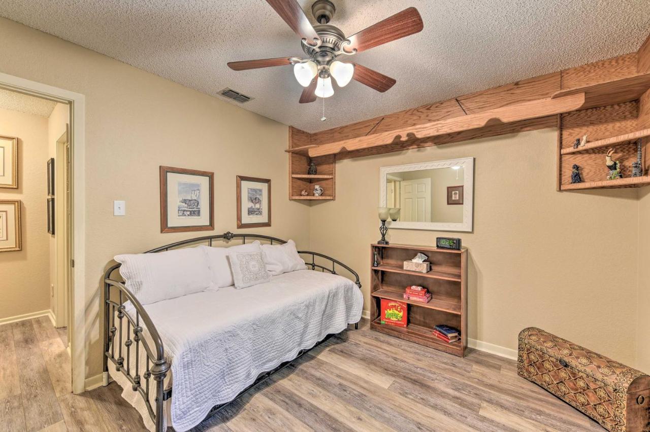 Abilene Home With Bbq And Pvt Yard, 1 Mi To Acu! Exterior photo